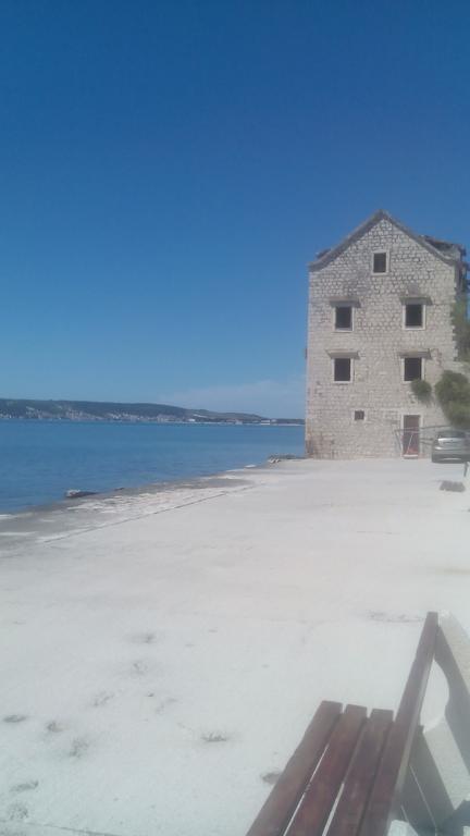 Apartman Drazin Kaštela Esterno foto
