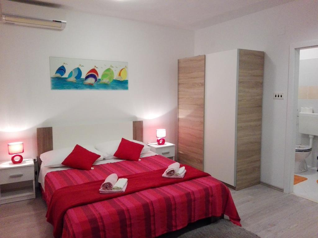 Apartman Drazin Kaštela Esterno foto