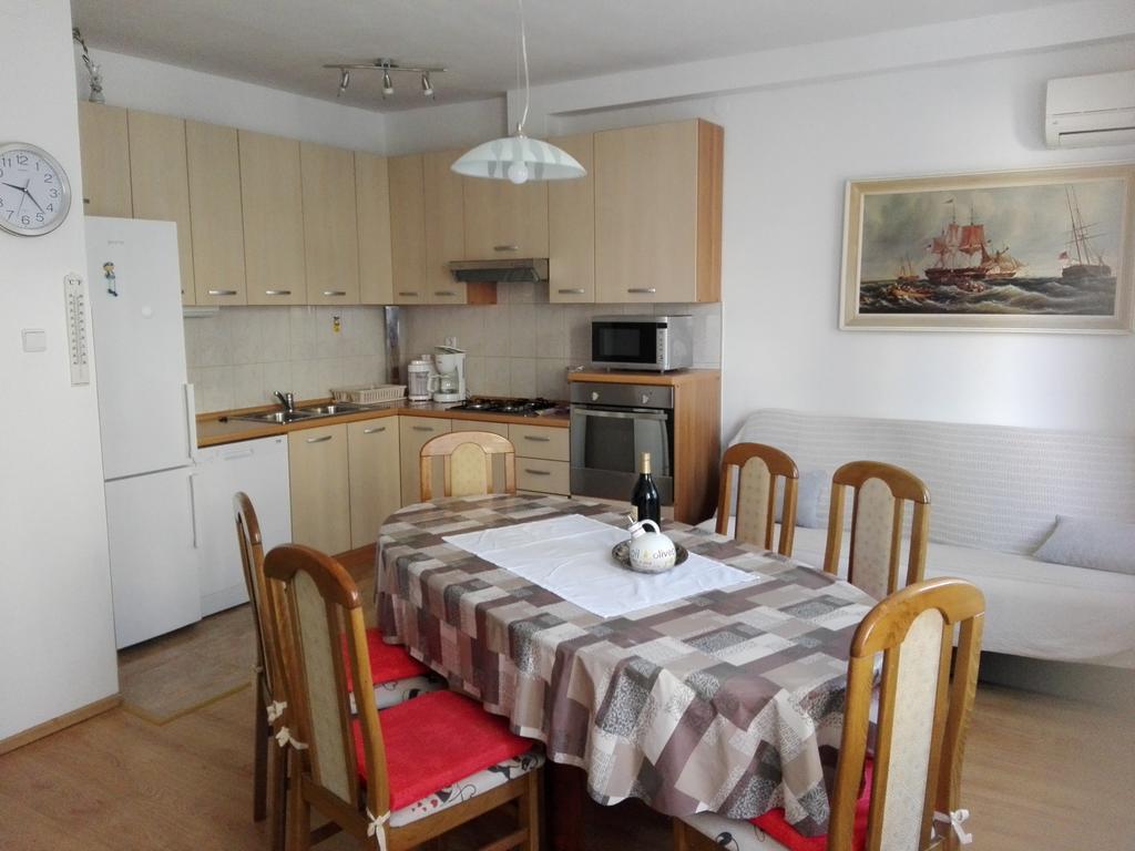 Apartman Drazin Kaštela Esterno foto