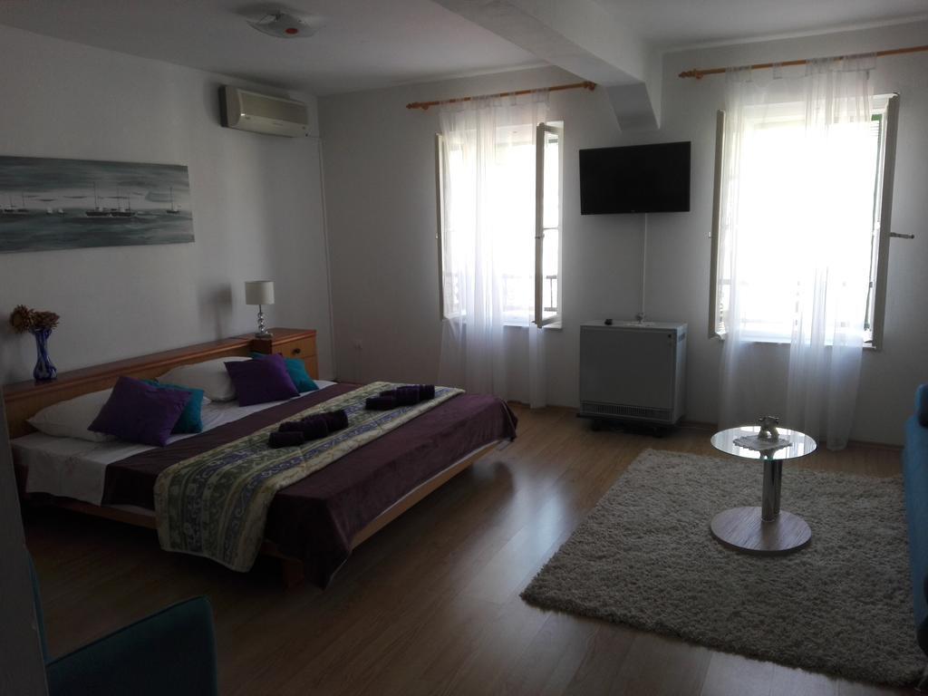 Apartman Drazin Kaštela Esterno foto